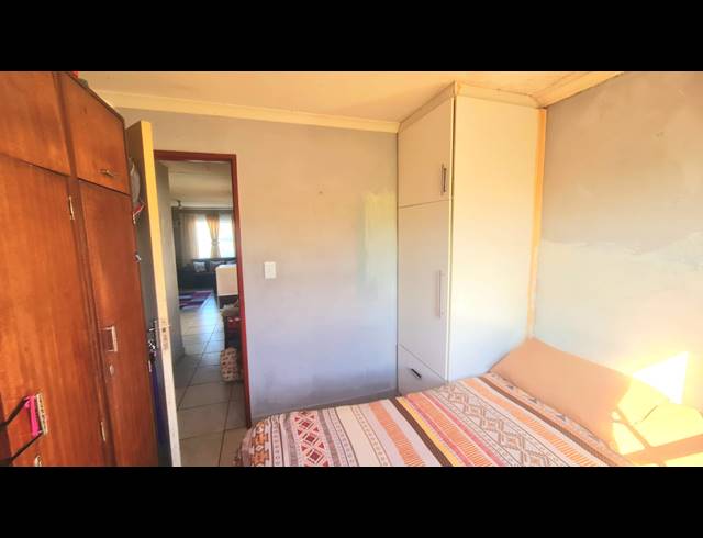 2 BEDROOM HOUSE FOR SALE IN HIGHBURY